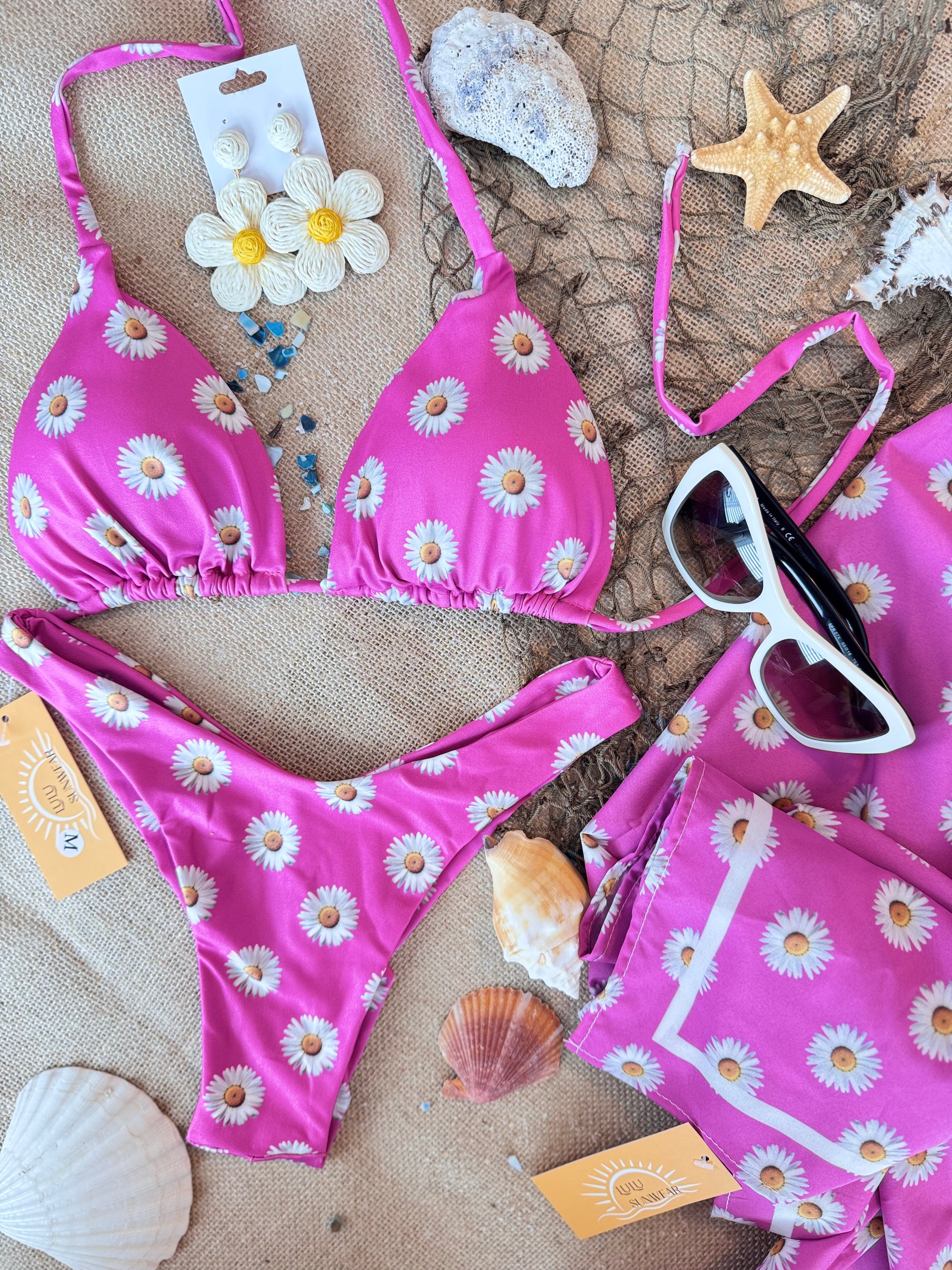Daisy Print Satin Beach Wrap – 50” x 38”