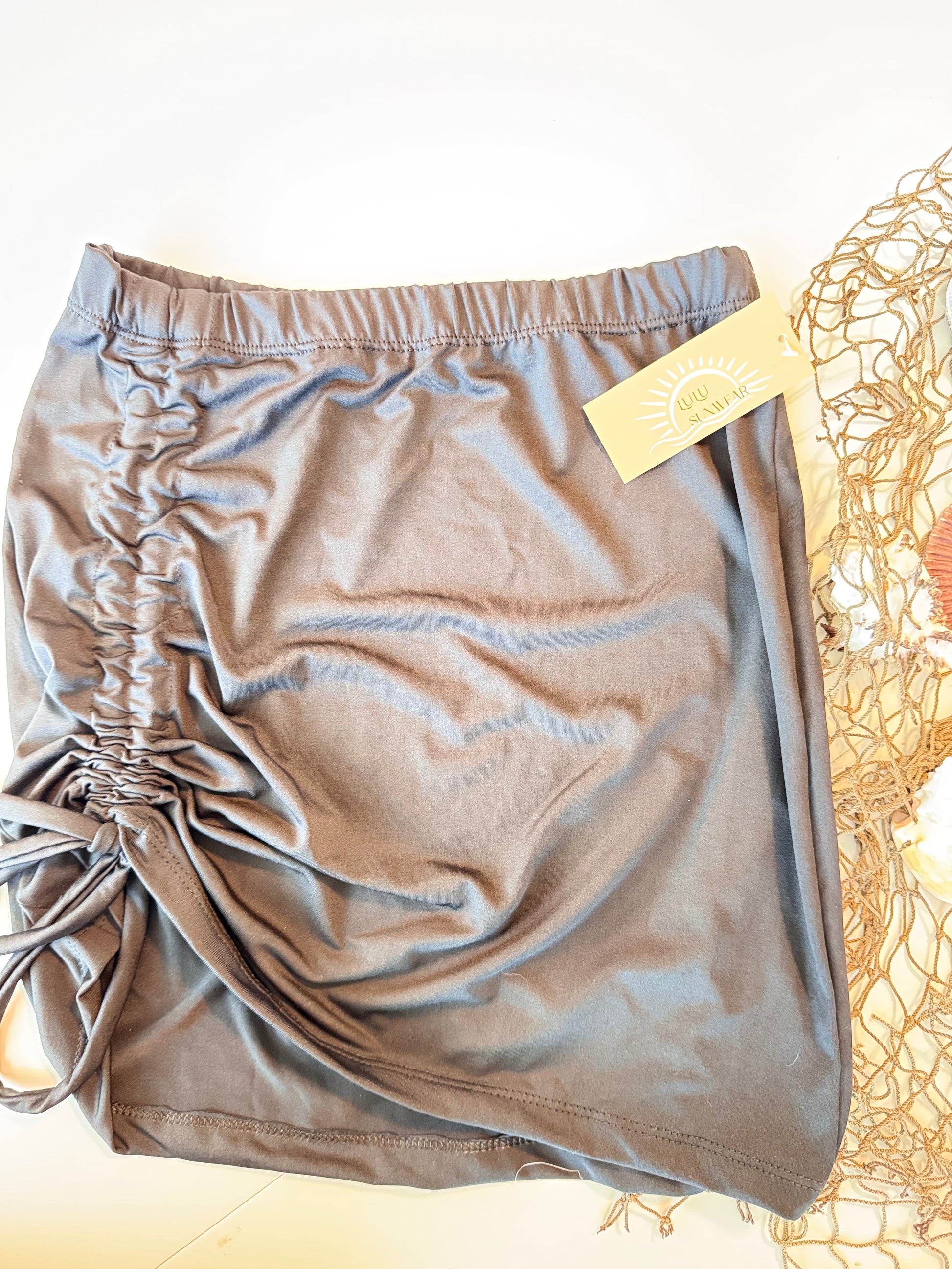 Black Beach Skirt – Lightweight, Stretchy & Stylish for Summer