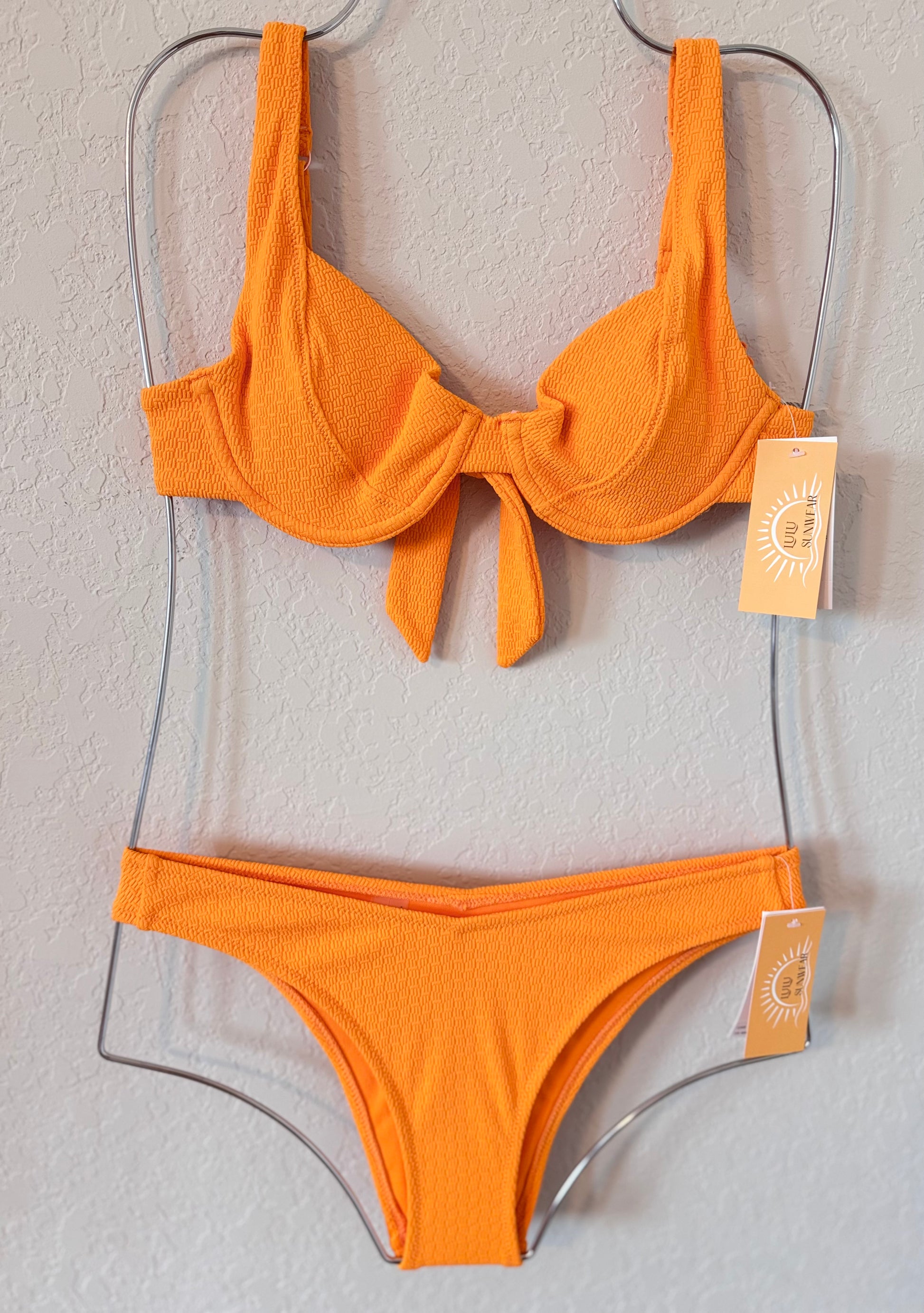 Orange Peel Textured Bikini Set – Underwire Support, Adjustable Straps & Sustainable Style